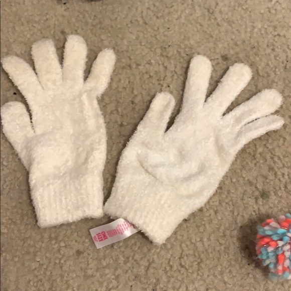 Justice “S” hat - Picture 2 of 2